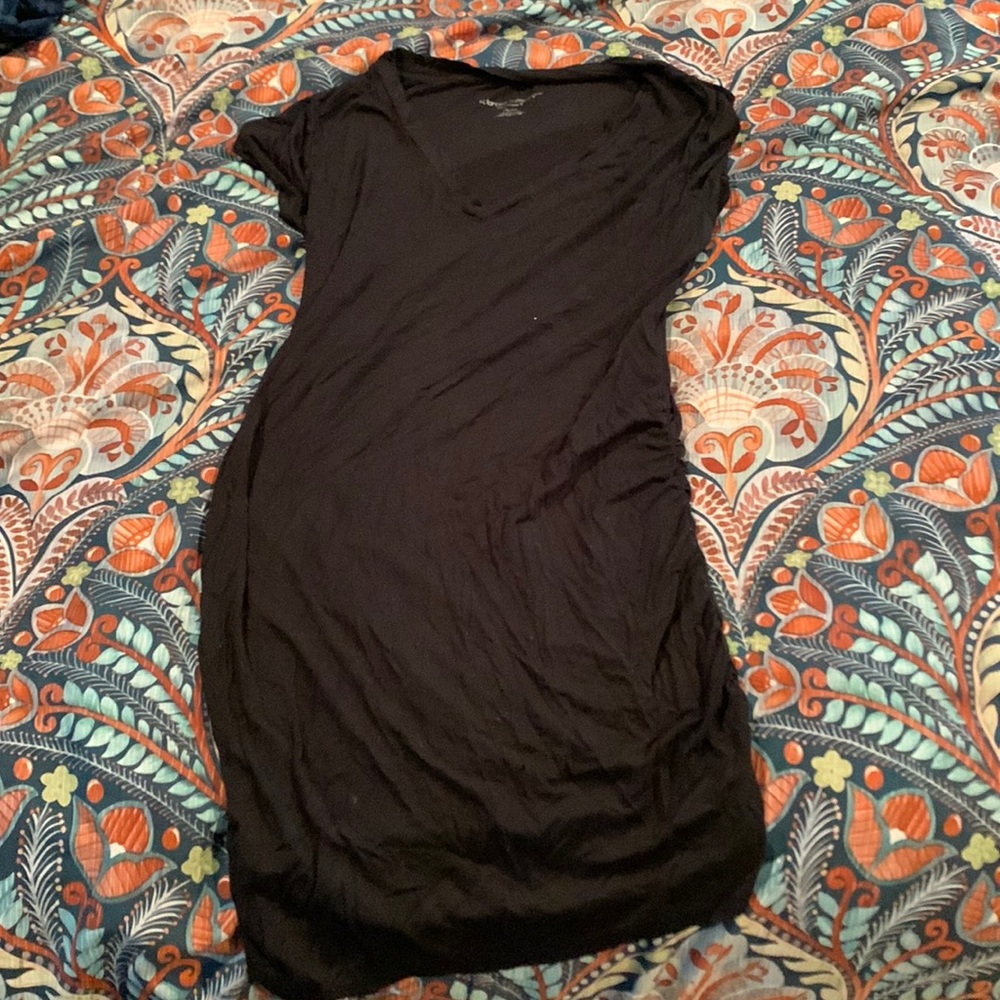 Liz Lange maternity long t shirt soffffft